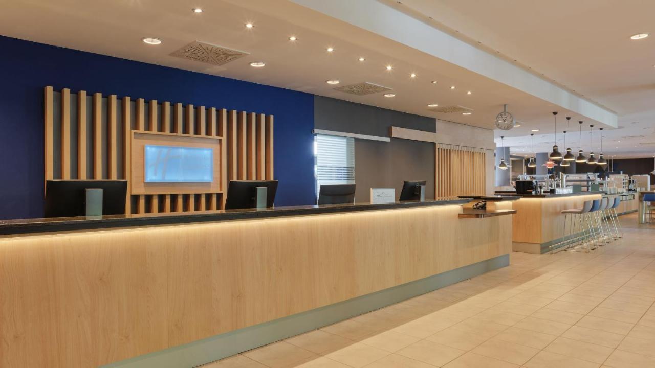 Holiday Inn Express Berlin City Centre By Ihg Esterno foto