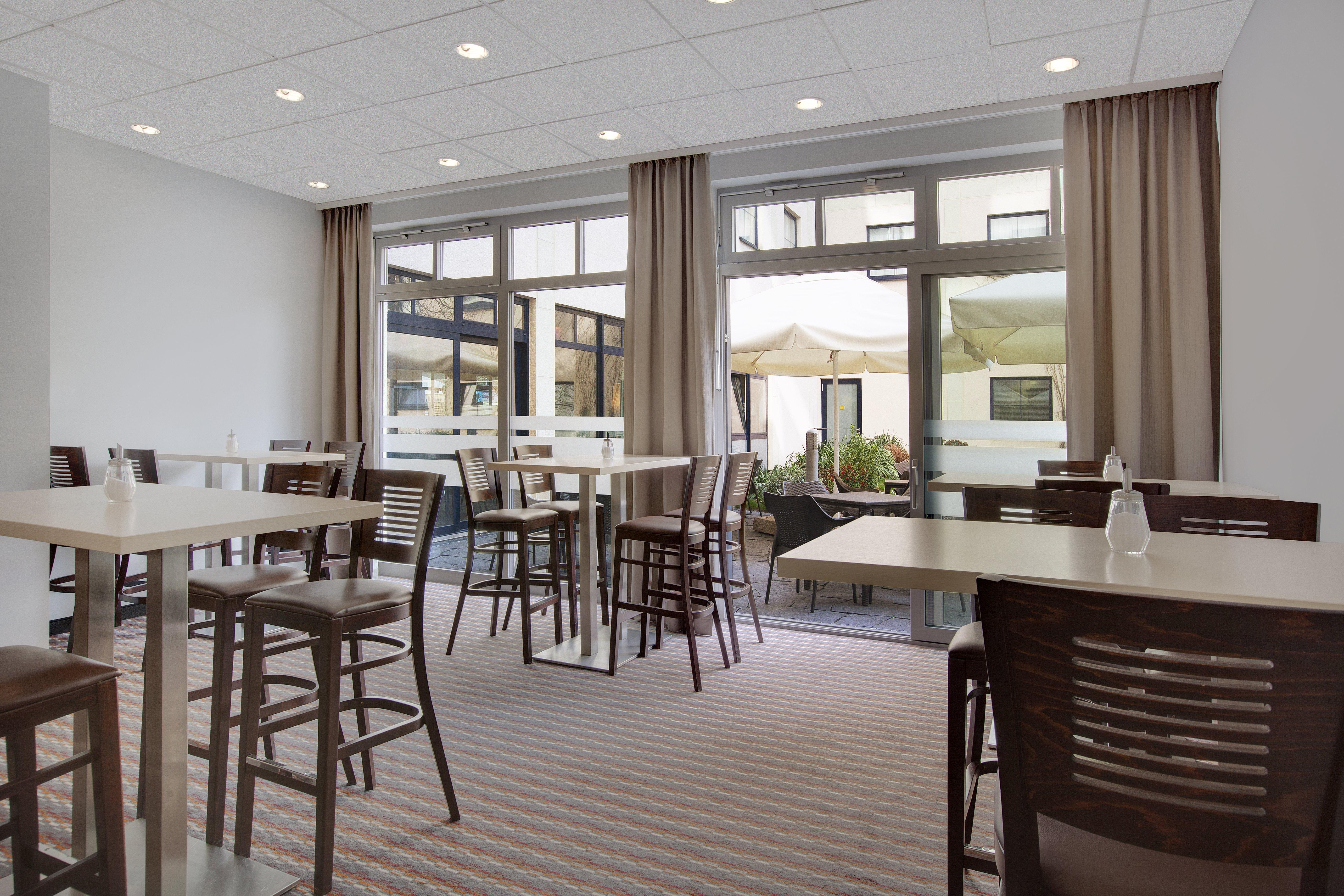 Holiday Inn Express Berlin City Centre By Ihg Esterno foto