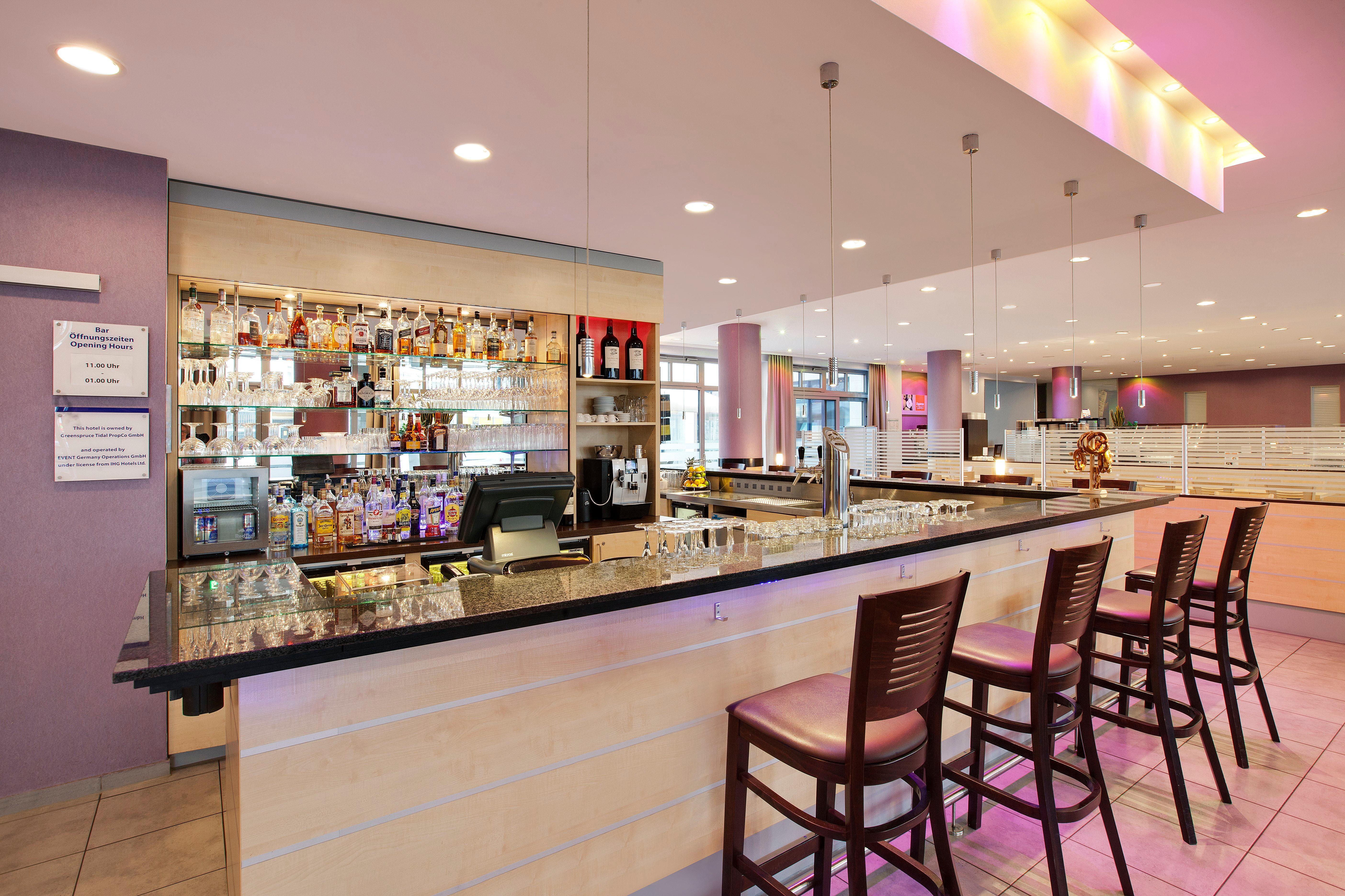 Holiday Inn Express Berlin City Centre By Ihg Esterno foto