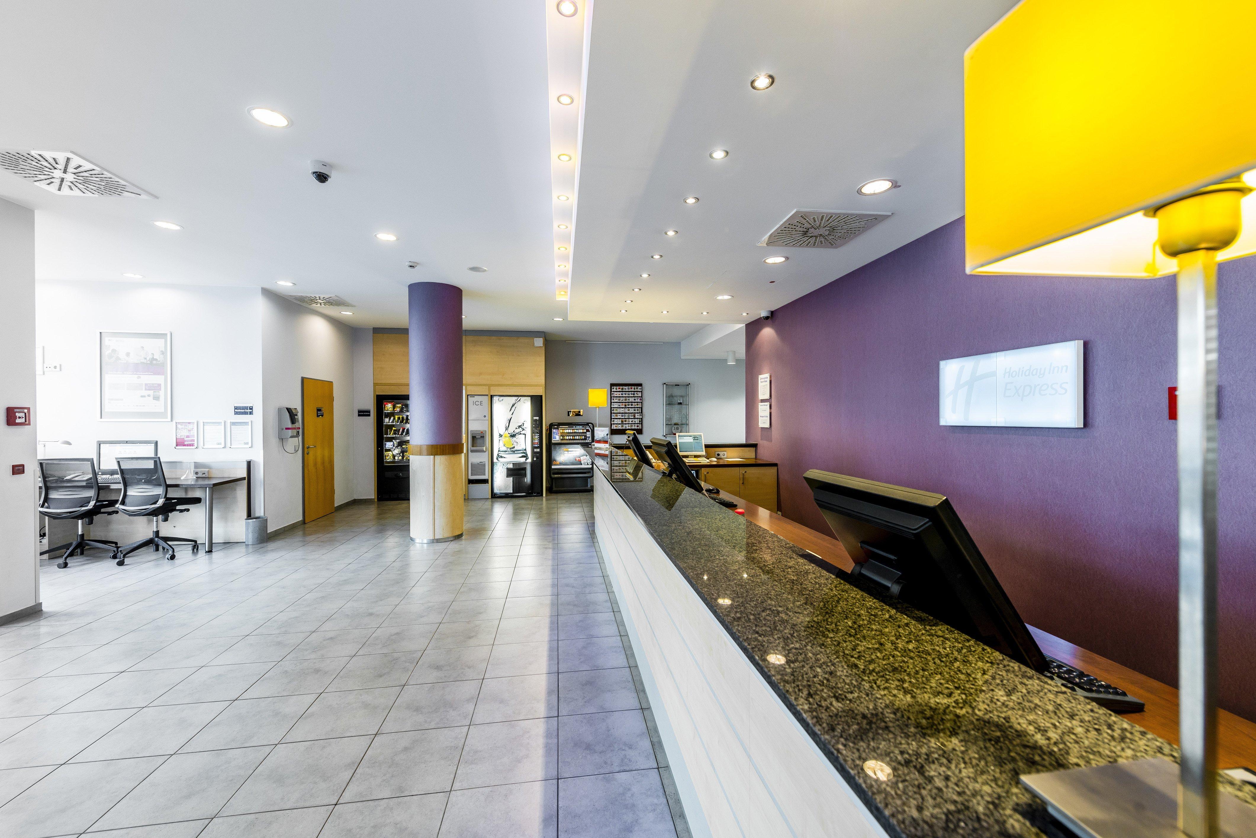 Holiday Inn Express Berlin City Centre By Ihg Esterno foto