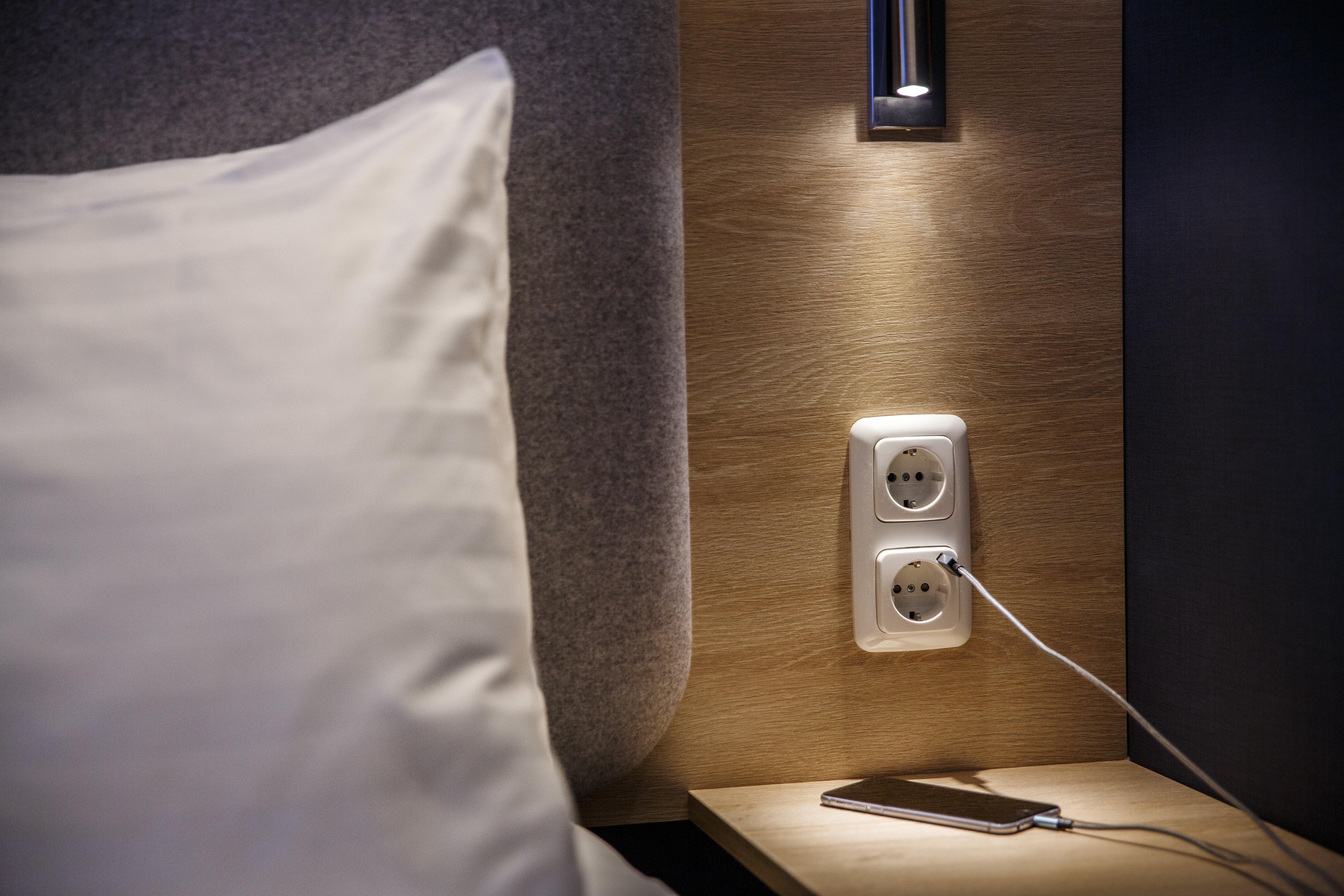 Holiday Inn Express Berlin City Centre By Ihg Esterno foto