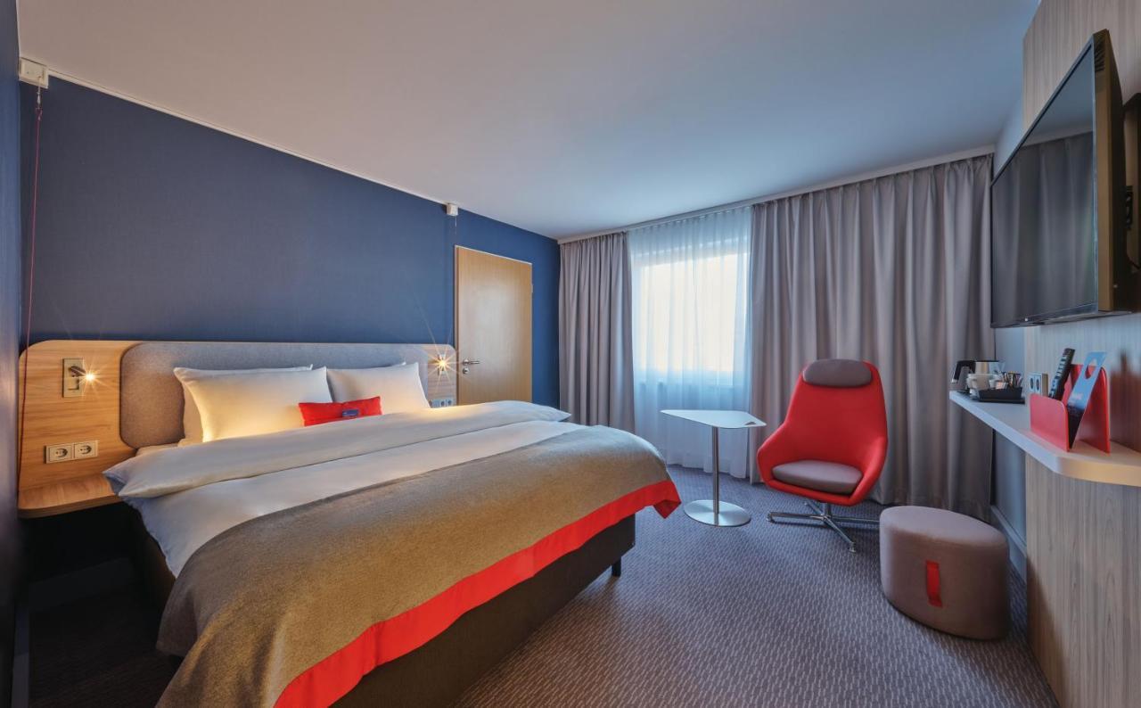 Holiday Inn Express Berlin City Centre By Ihg Esterno foto