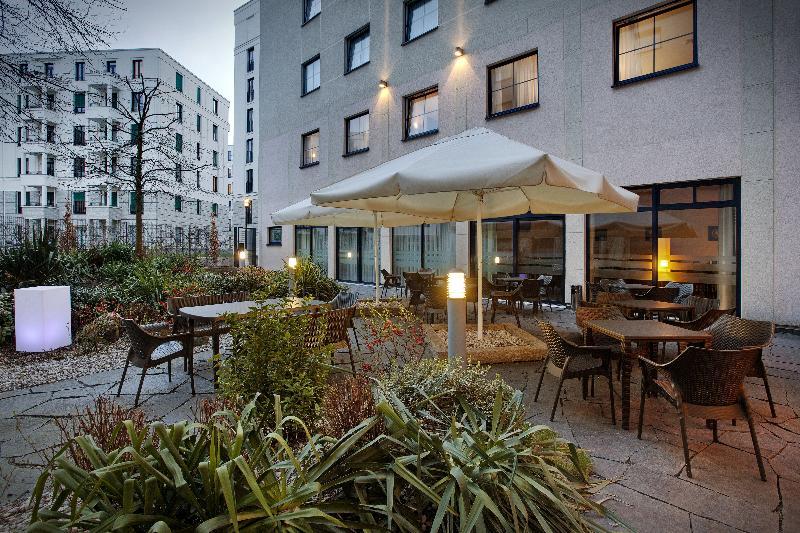 Holiday Inn Express Berlin City Centre By Ihg Esterno foto